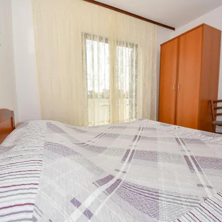 Apartmán Vesela-4 By Interhome