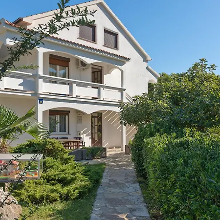 Apartment Apartment Vesela-4 By Interhome Vir