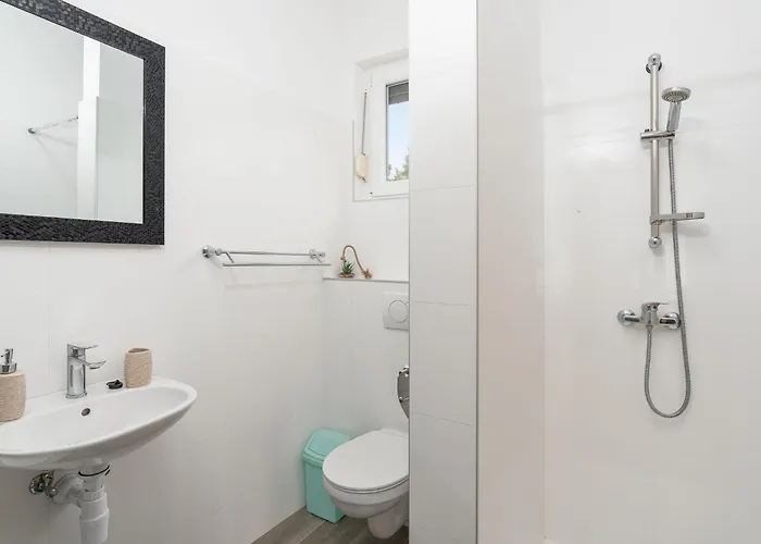 Apartamento Vesela-4 By Interhome