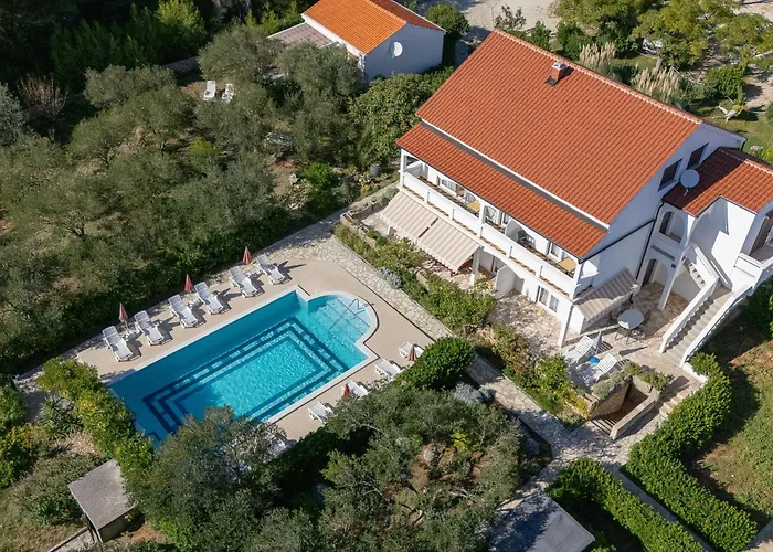 Vesela-4 By Interhome *