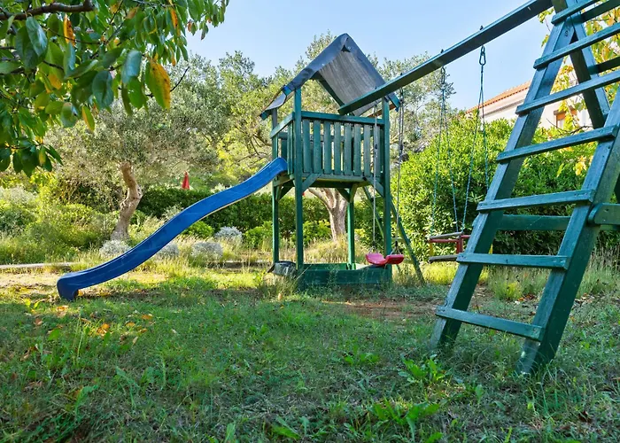 Vesela-4 By Interhome